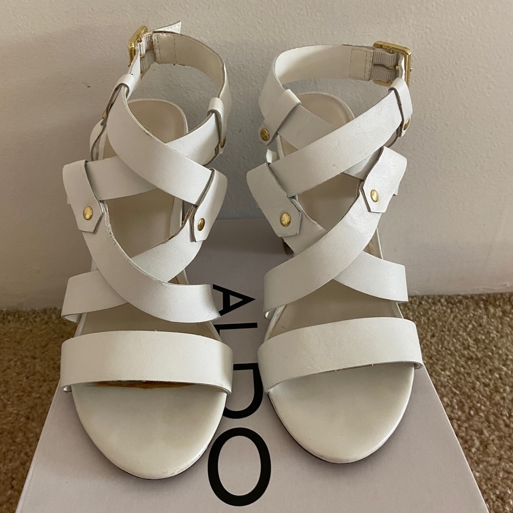ALDO Okelani White Leather Sandals Size 8